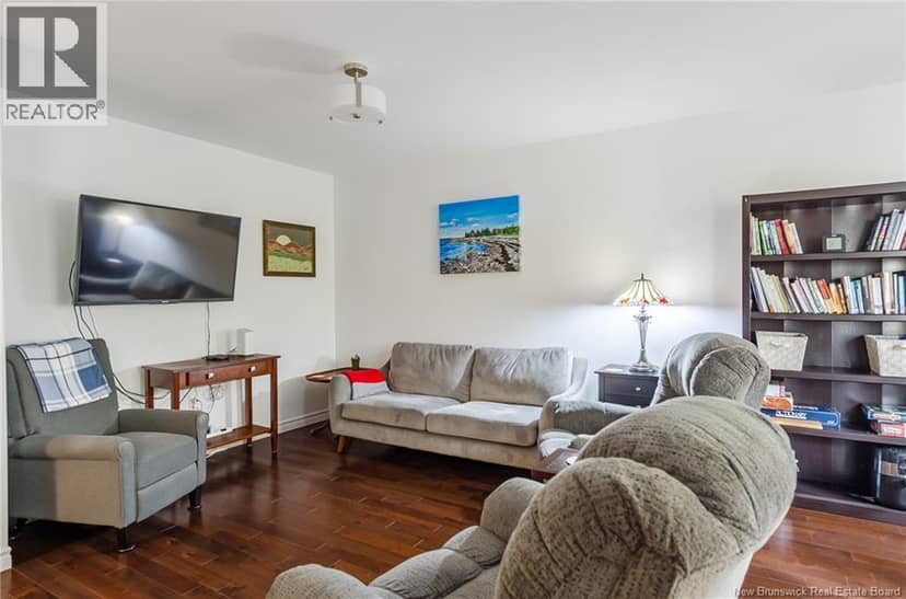 28 Noel Avenue — photo 19 of 40