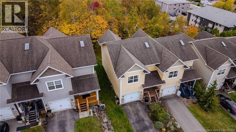 28 Noel Avenue — photo 3 of 40