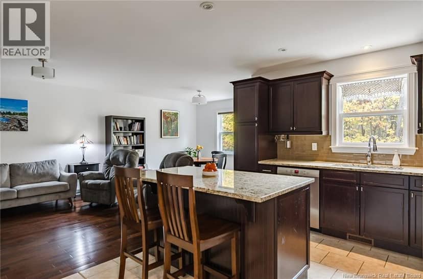 28 Noel Avenue — photo 7 of 40