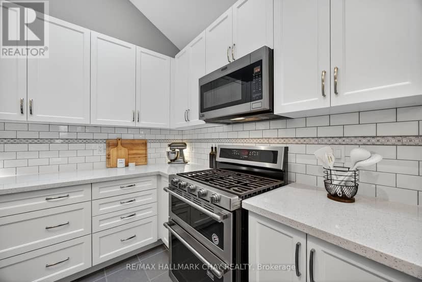 63 Summerhill Drive — photo 5 of 35