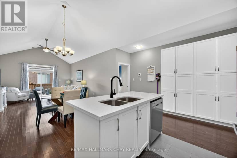 63 Summerhill Drive — photo 8 of 35
