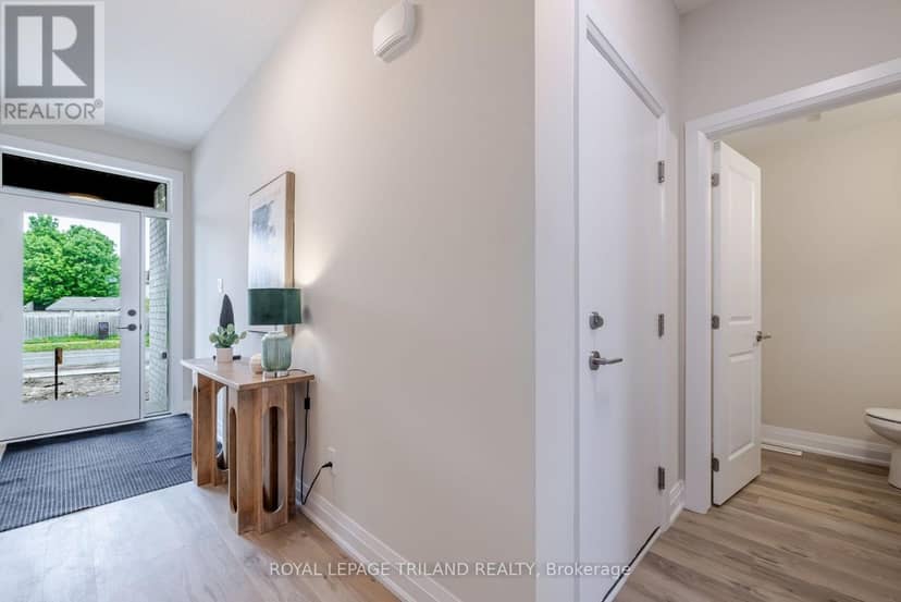 760 Banyan Lane — photo 8 of 39