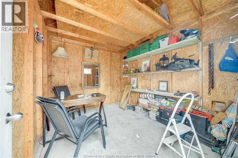 1087 Marentette — photo 26 of 40