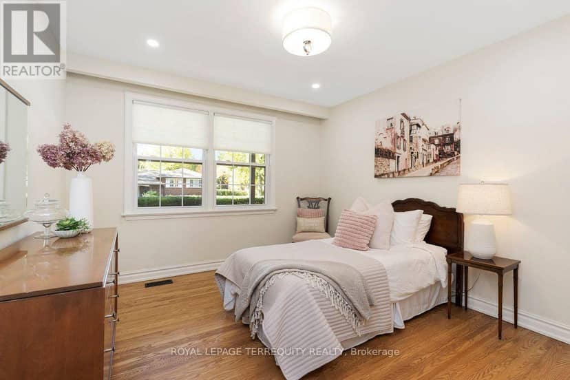 21 Greencoat Road — photo 11 of 33