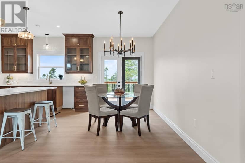 1097 Fleetwood Drive — photo 19 of 40