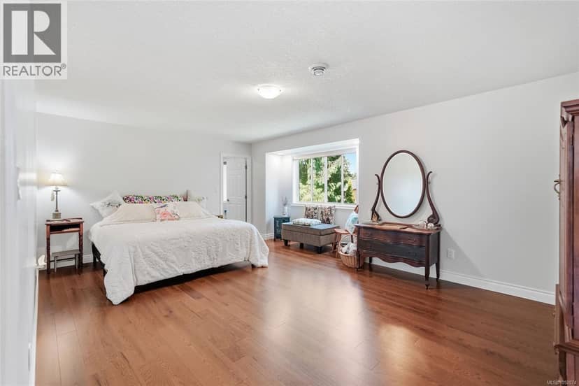 589 Belyea Rd — photo 16 of 40