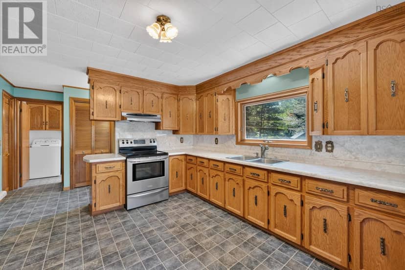 5213 Highway 1 — photo 7 of 40