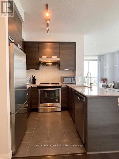 1219 - 5033 Four Springs Avenue — photo 11 of 40