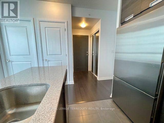 1219 - 5033 Four Springs Avenue — photo 9 of 40