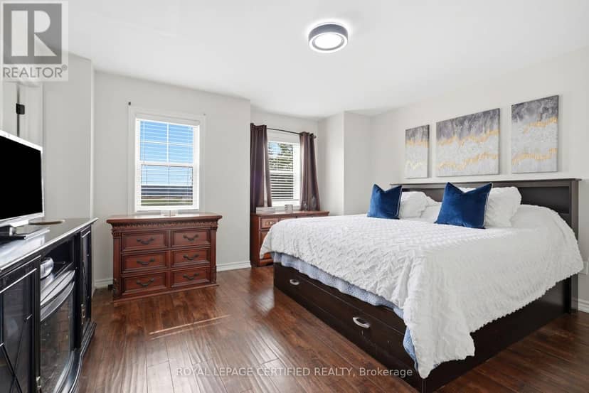 517 Victoria Street — photo 16 of 26