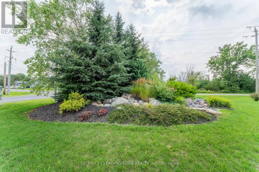 9 Leaside Street, Prince Edward County, photo 8