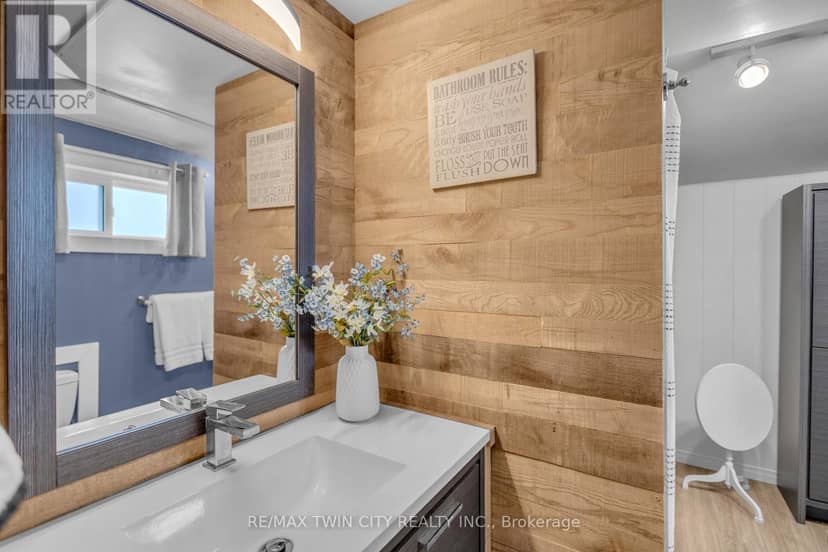 25 Usher Street — photo 10 of 20