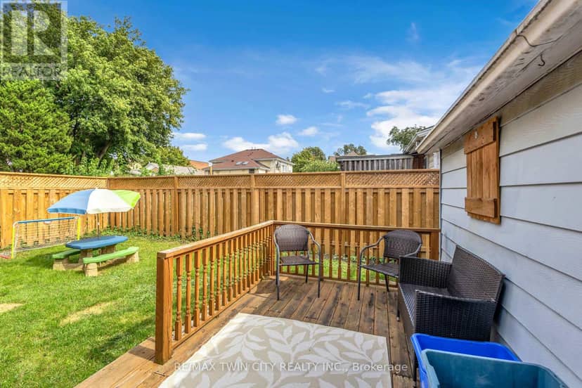 25 Usher Street — photo 15 of 20