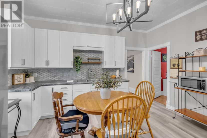 25 Usher Street — photo 7 of 20