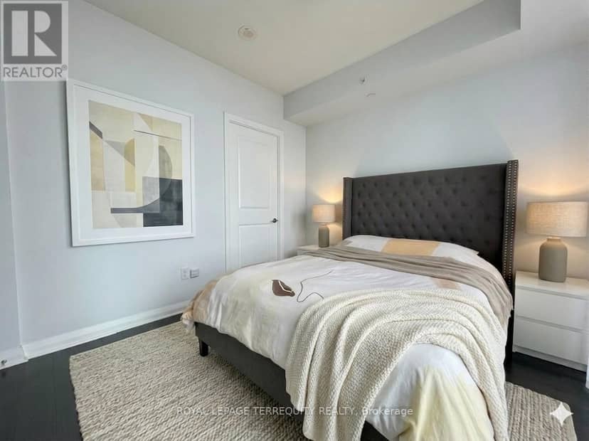 1219 - 5033 Four Springs Avenue — photo 18 of 40