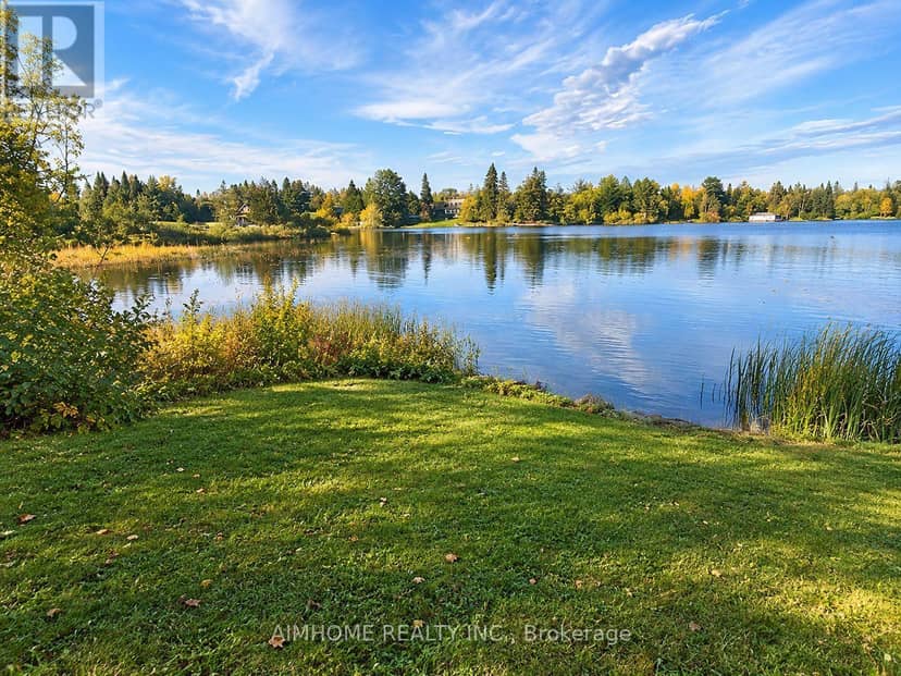 18 Ahmic Lake Road, Magnetawan