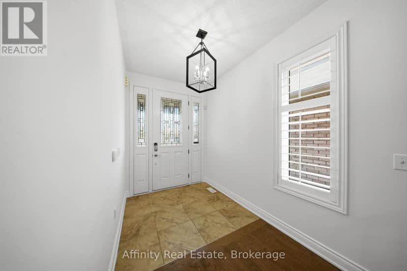 114 Chaumont Drive — photo 4 of 40