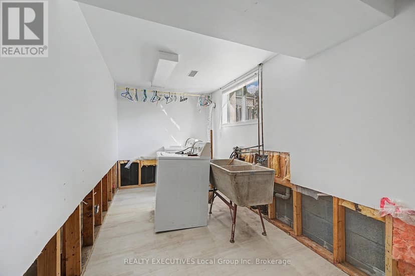 8 Talon Street — photo 33 of 40