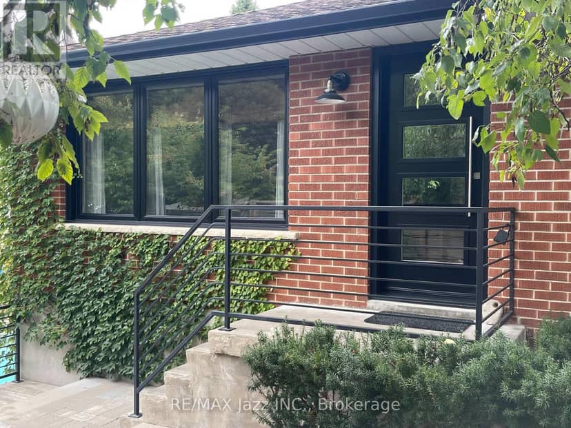 1085 Willowdale Avenue — photo 9 of 38