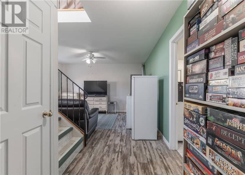 485 Alexander Street — photo 23 of 39