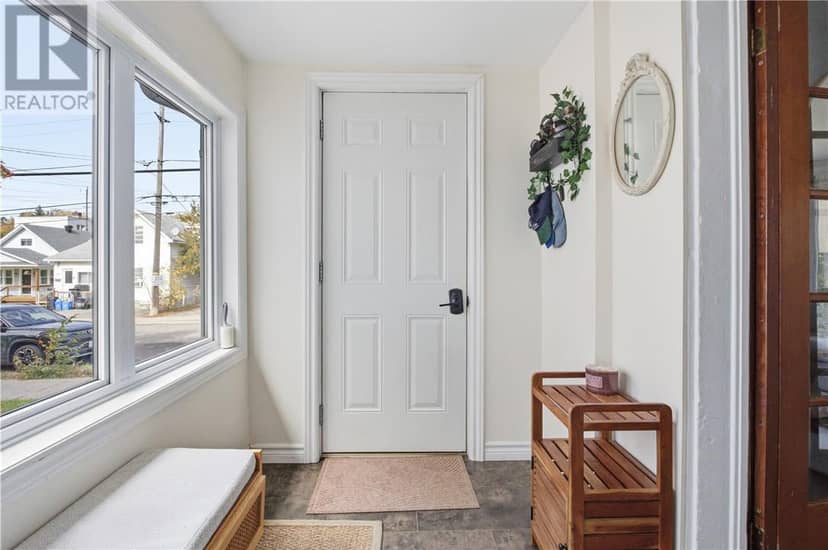 407 Morris Street, Sudbury, photo 4