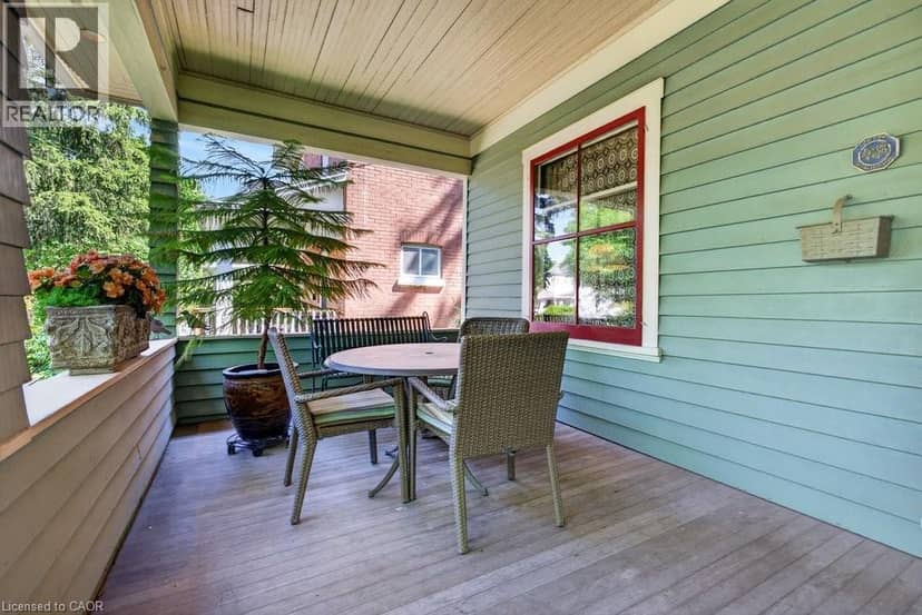 526 BURLINGTON Avenue — photo 4 of 40