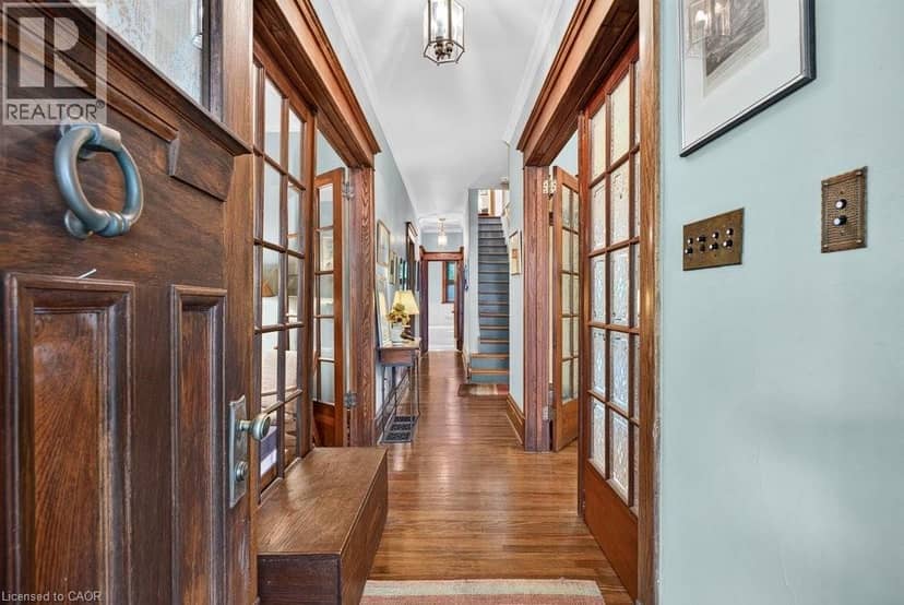 526 BURLINGTON Avenue — photo 7 of 40