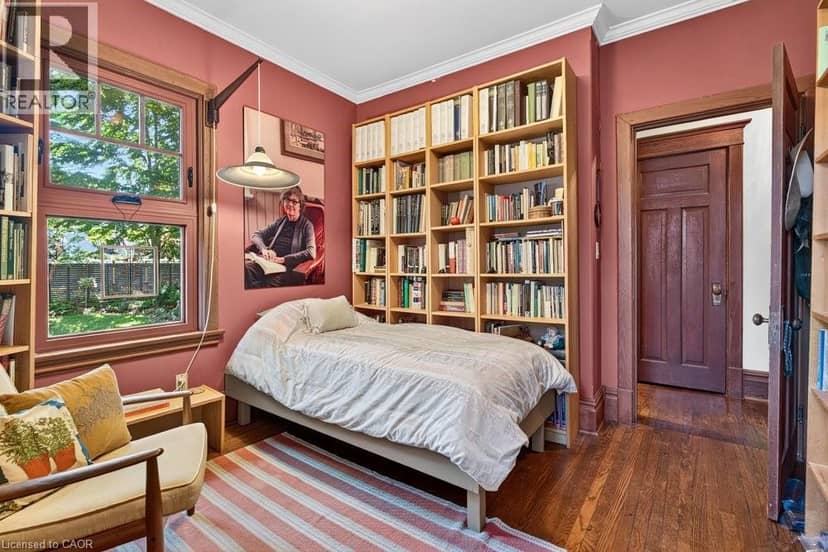 526 BURLINGTON Avenue — photo 19 of 40