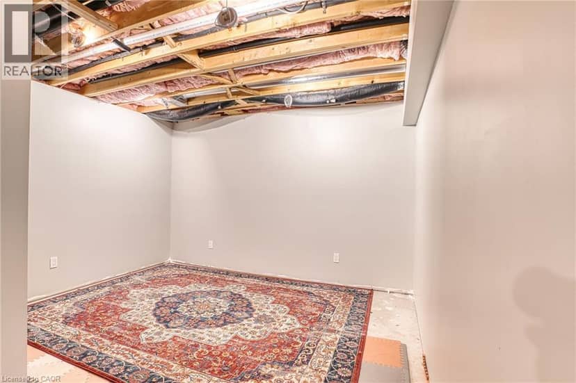 635 RIVERVIEW Drive — photo 33 of 40