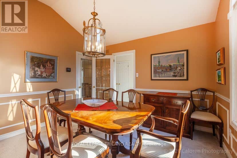 90 Chestnut Court — photo 14 of 40