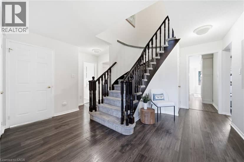 475 SAGINAW Parkway, Cambridge, photo 3