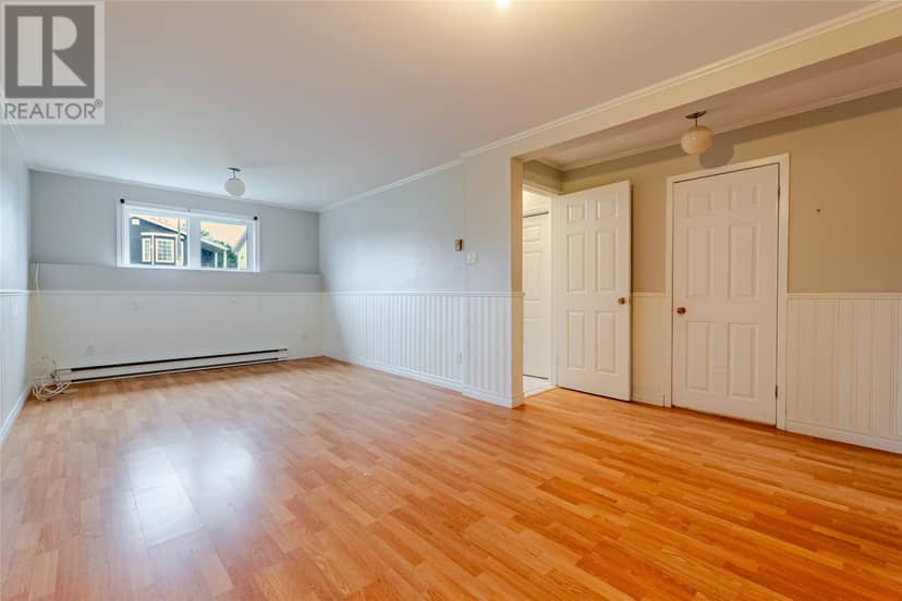 4 McGrath Crescent — photo 32 of 40