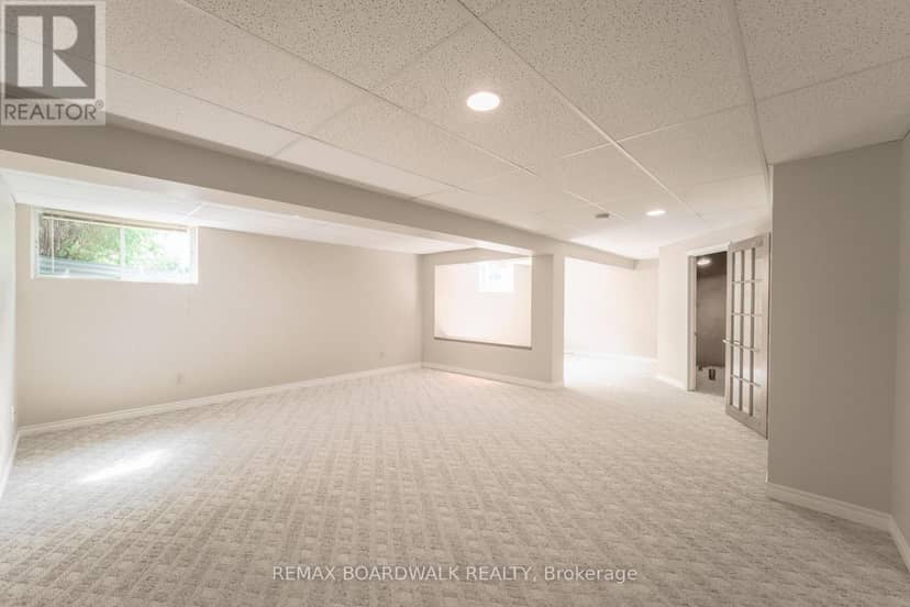 3 Coulson Court — photo 28 of 36