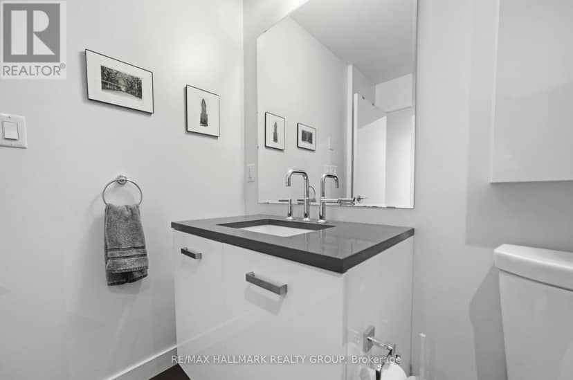 1009 - 224 Lyon Street N — photo 10 of 21