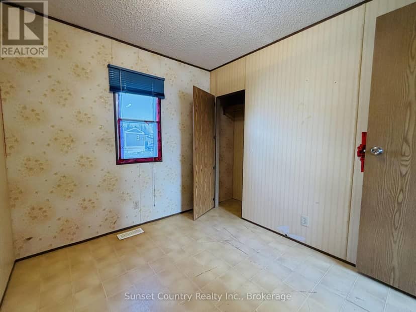 9 Cedar Bay — photo 11 of 14