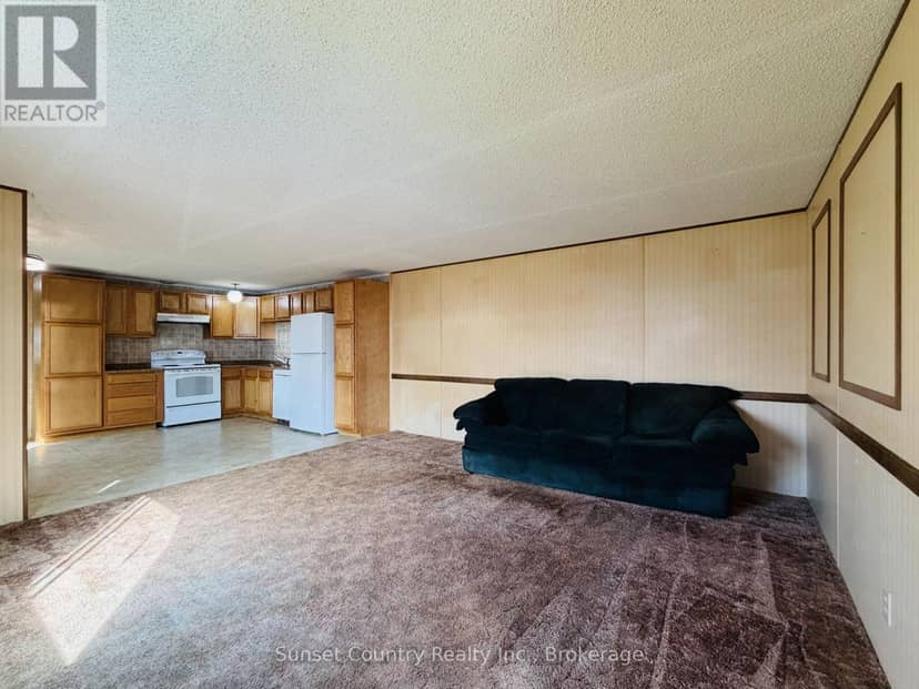 9 Cedar Bay, Dryden, photo 3