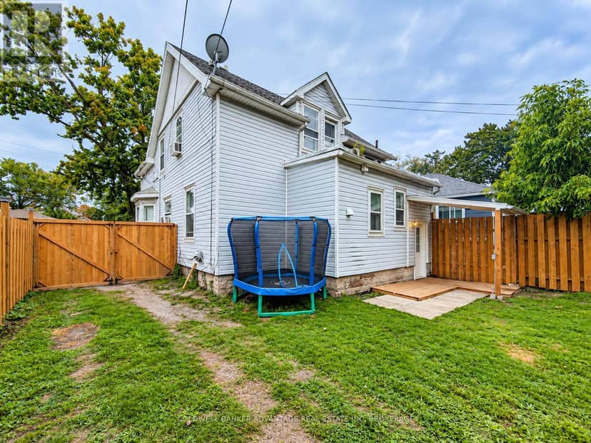 125 Omer Avenue — photo 32 of 35