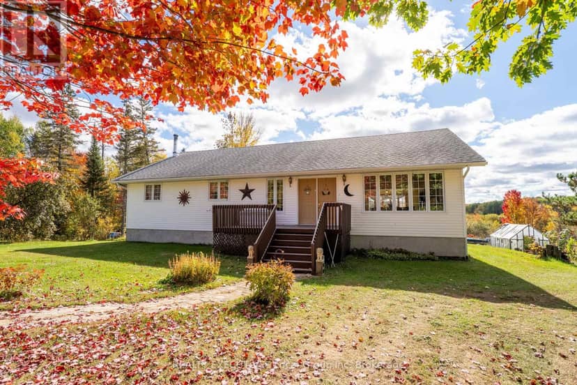1702 South Shore Road, Chisholm, photo 2