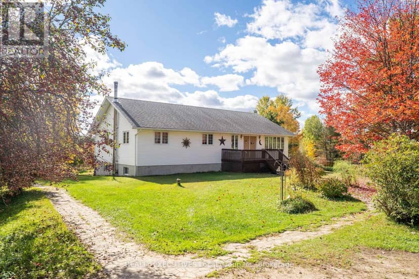 1702 South Shore Road, Chisholm, photo 3