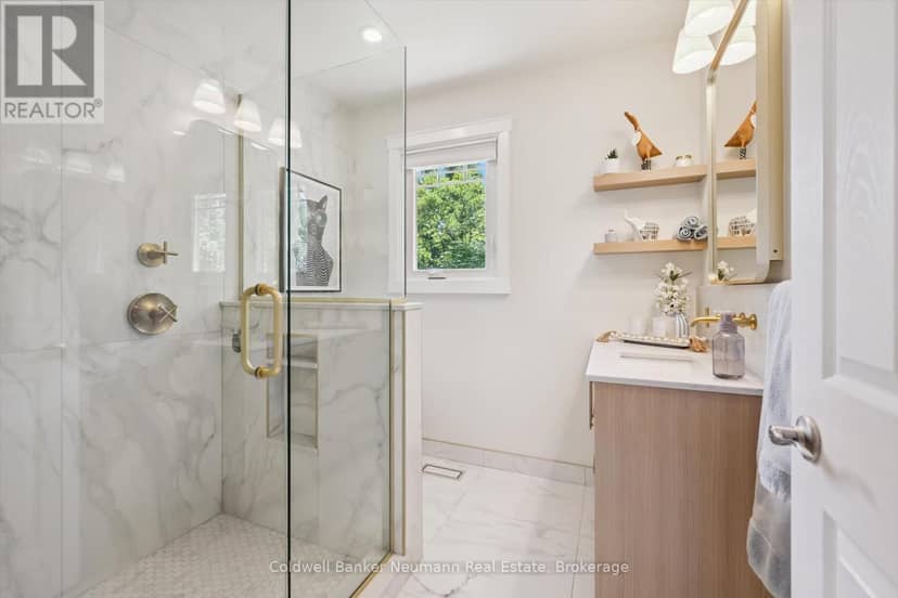 25 Bennett Avenue — photo 16 of 40
