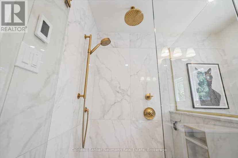 25 Bennett Avenue — photo 37 of 40