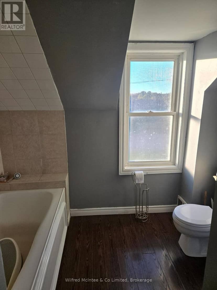 131 Clyde Street, Morris Turnberry, photo 5