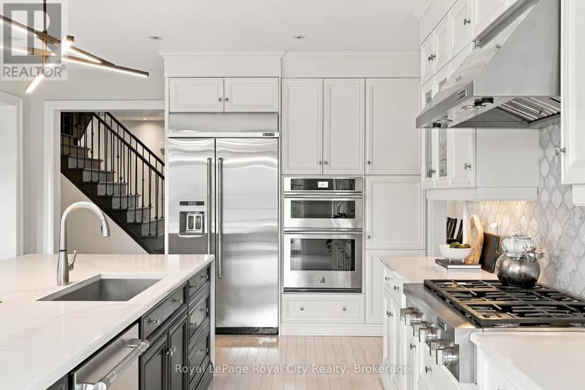 96 McCann Street — photo 11 of 40