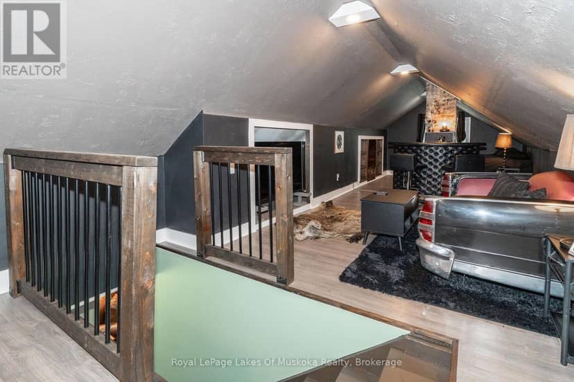 570 Pinedale Road — photo 22 of 32