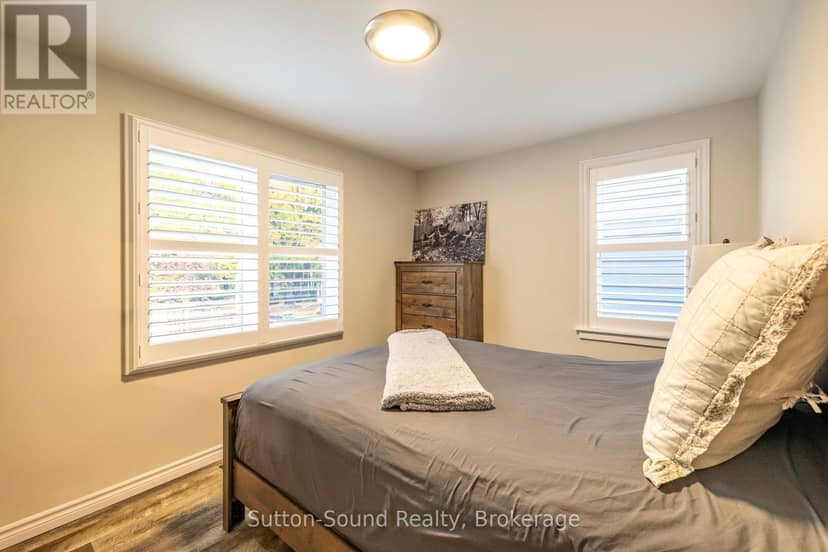 850 8th Avenue E — photo 11 of 40
