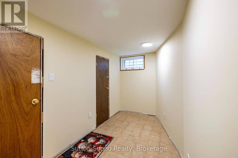 850 8th Avenue E — photo 24 of 40