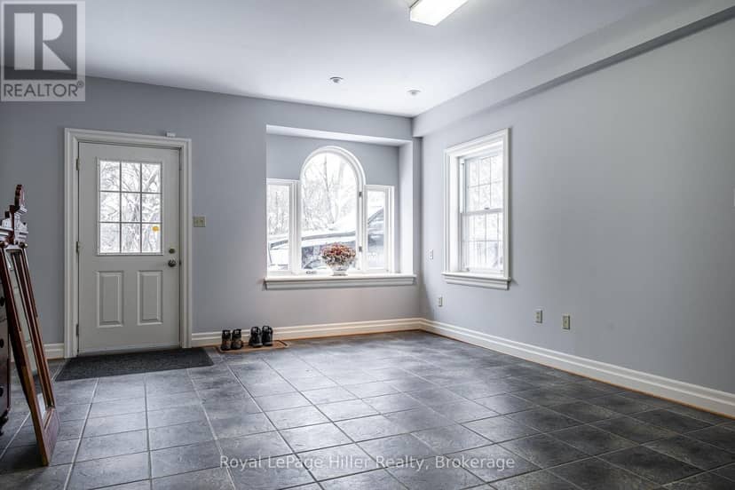 530 Holmes Street — photo 37 of 40