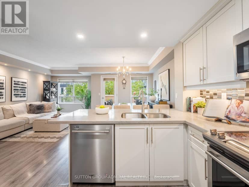 306 - 9 Greenbriar Road, Toronto, photo 8