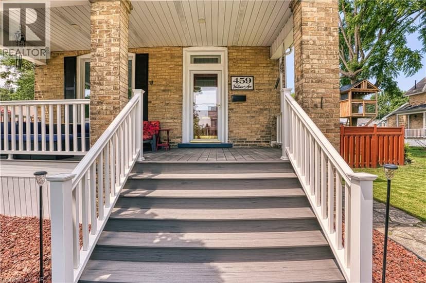 459 WALLACE Avenue N — photo 7 of 40
