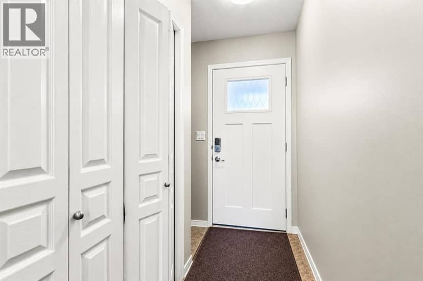 705, 339 Viscount Drive, Red Deer, photo 3
